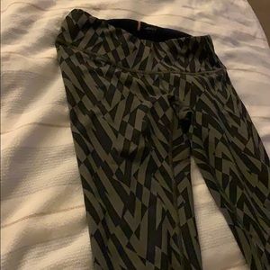 Lucy size medium leggings